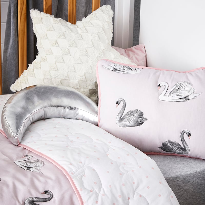 Odette Cot Coverlet Pink 