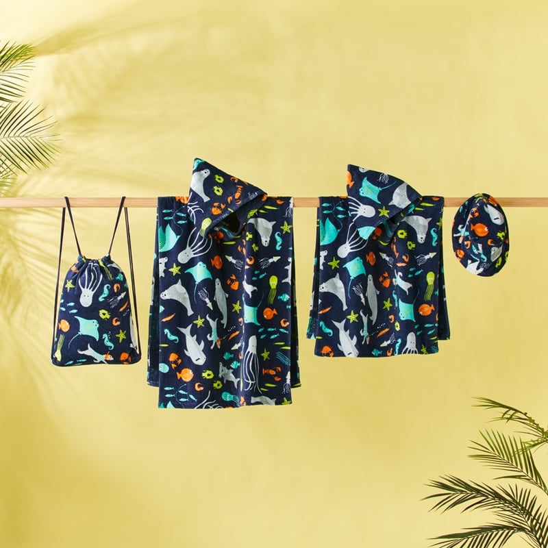 Underwater Small Beach Hooded Towel