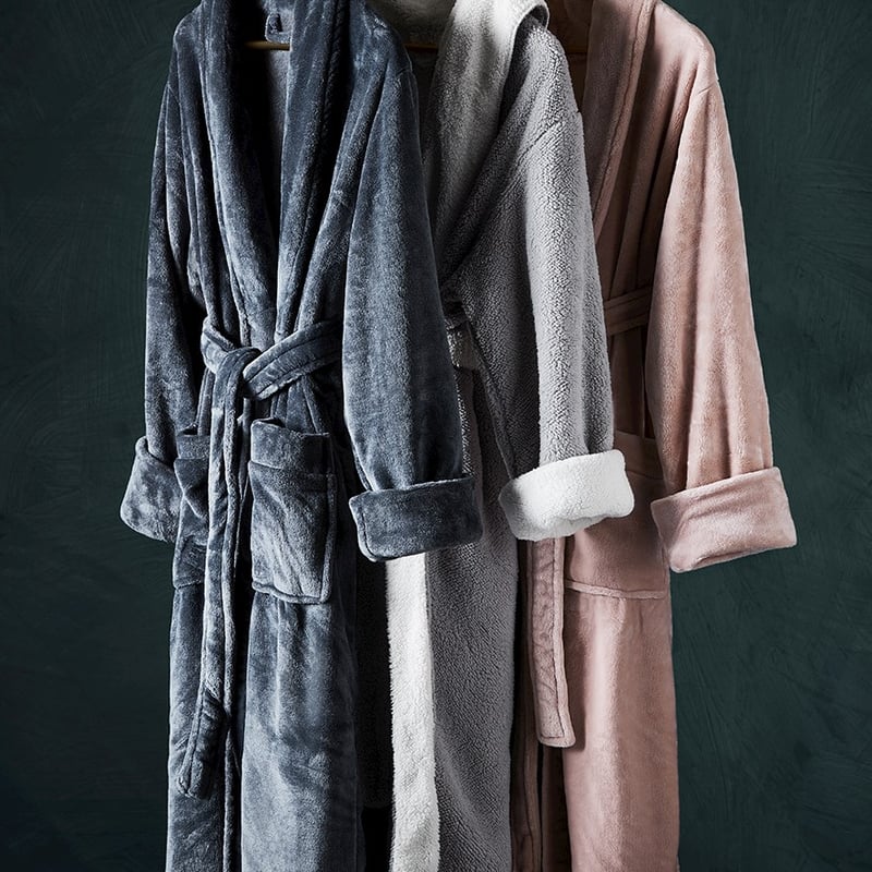 Moritz Fur Pink Snow Bathrobe