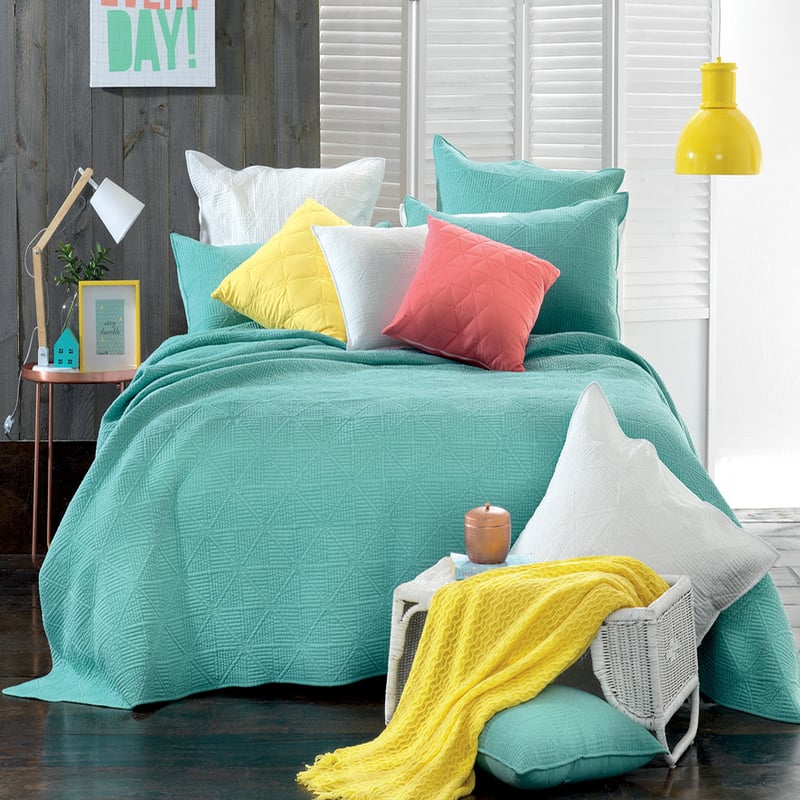 Rylee Coverlet Set Mint