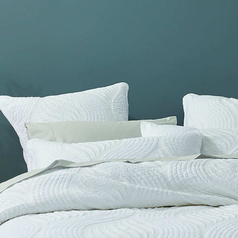 Caden Coverlet Set White