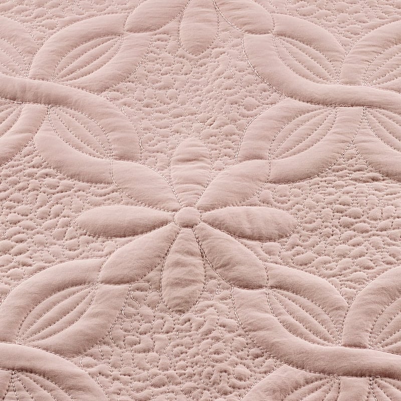Krystal Coverlet Set Blush