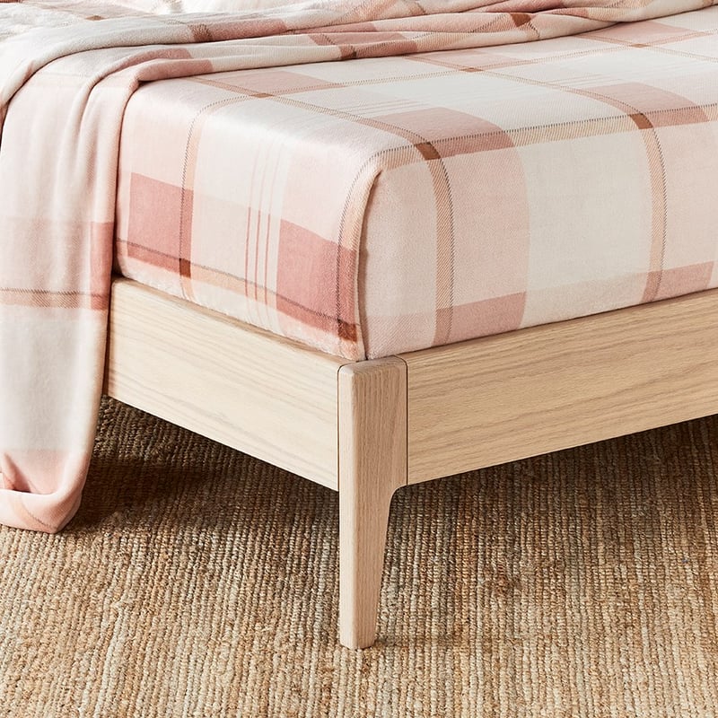 Ultrasoft Pink Check Blanket