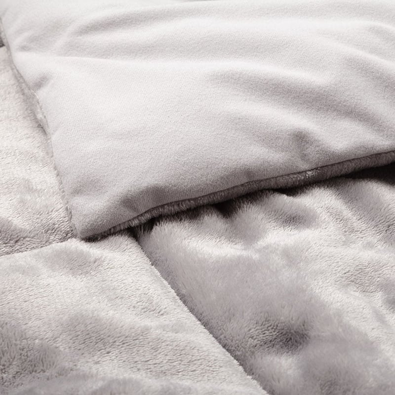 Plush Quilted Blanket Silver