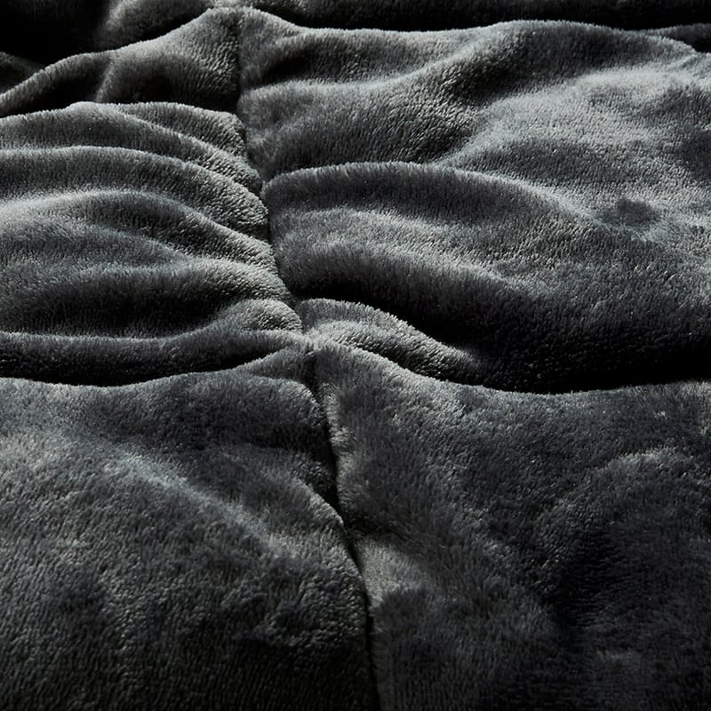 Plush Quilted Blanket Coal