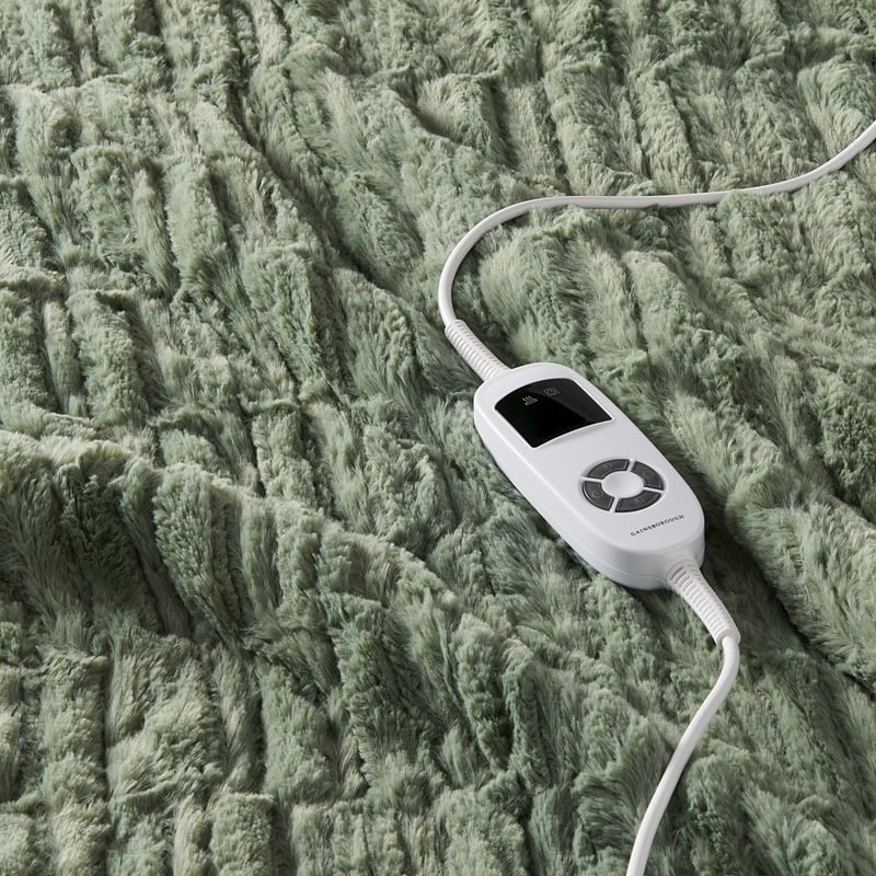 Deluxe Heated Soft Sage Faux Fur Blanket