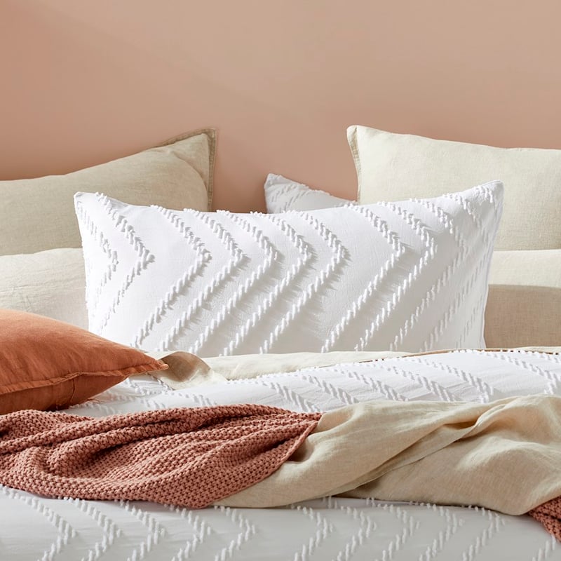 Aztec Microfibre White Quilt Cover Set