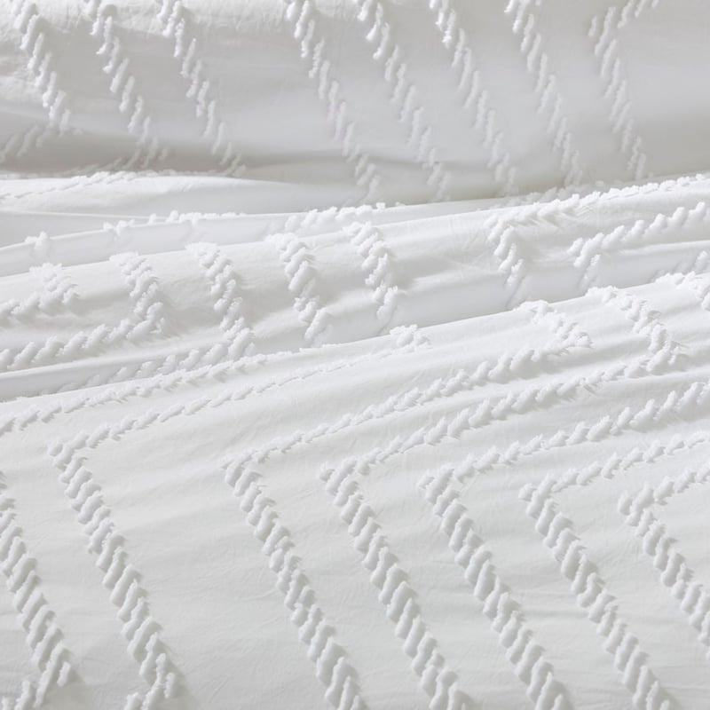 Aztec Microfibre White Quilt Cover Set