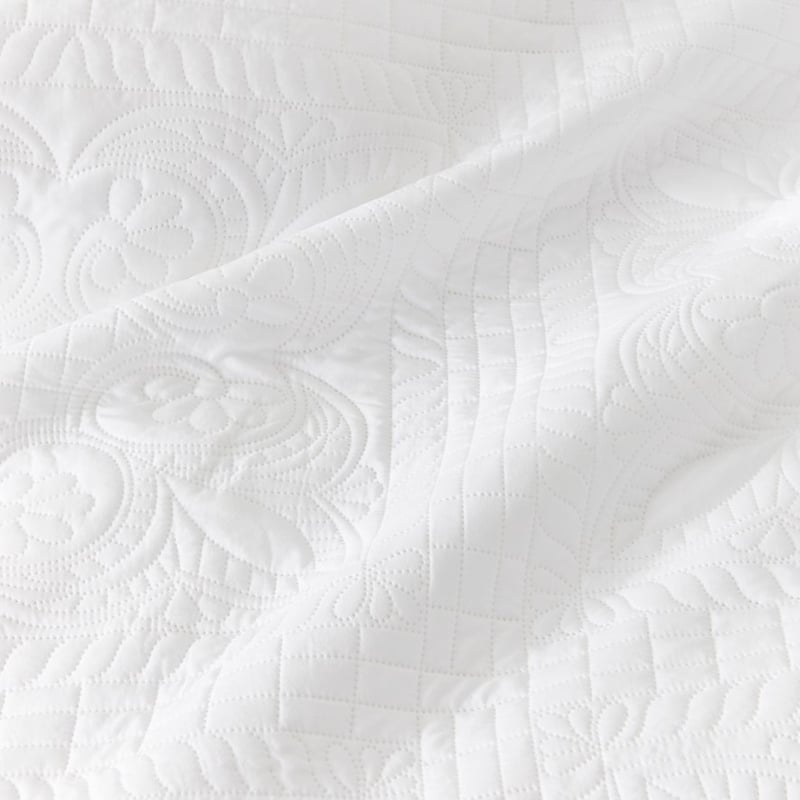 Mabel White Quilted Microfibre Coverlet Set