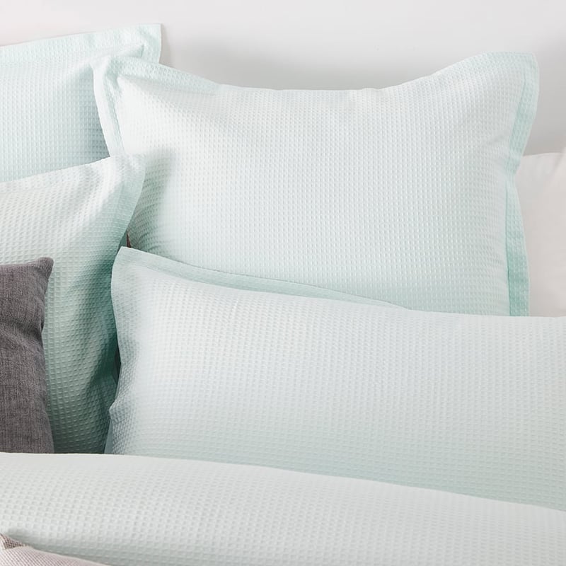 Riley Quilt Cover Set Mint