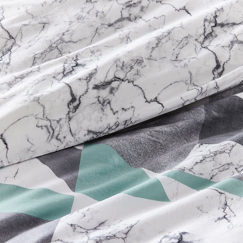 Carrara Marble White Quilt Cover Set