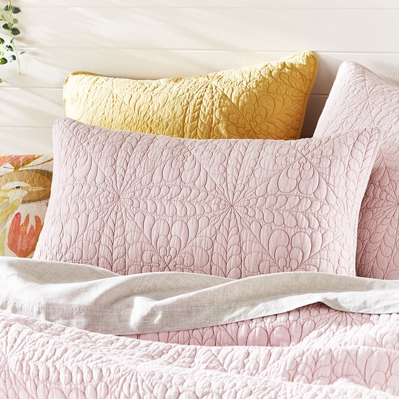 Daisy Quilted Petal Pillowcase