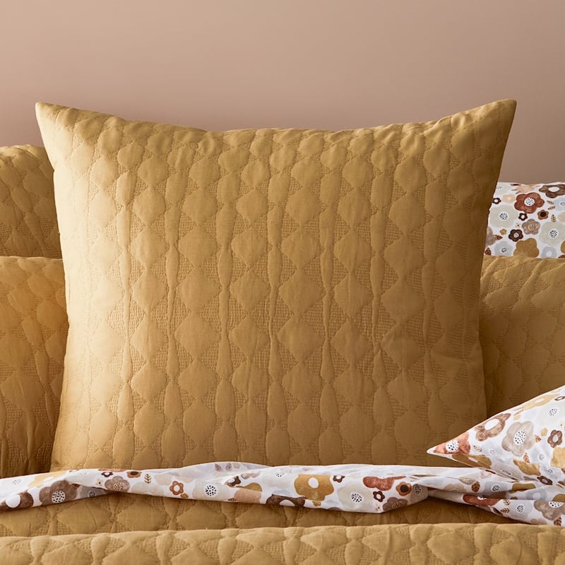 Pebble Quilted Cashew Pillowcase