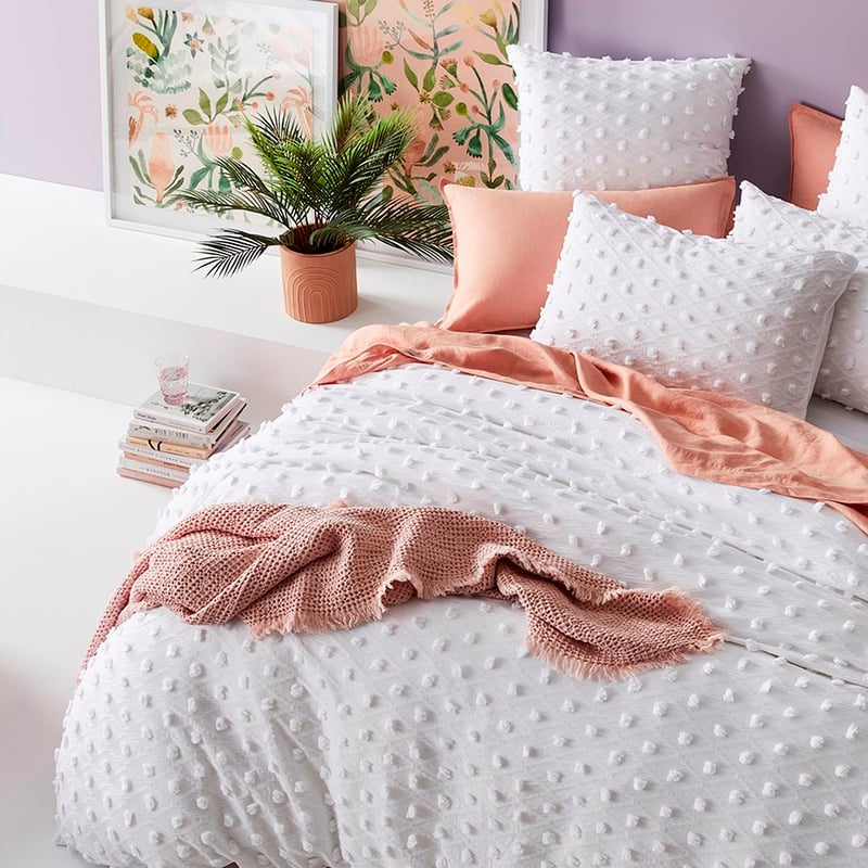 Demi Tufted White Pillowcase