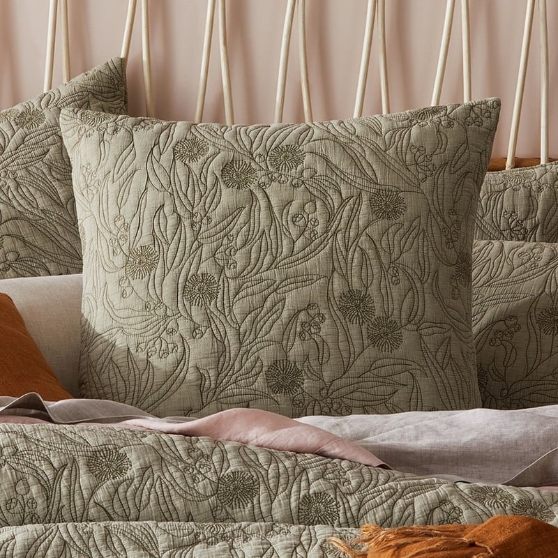 Gumnut Leaf Quilted Quilt Cover