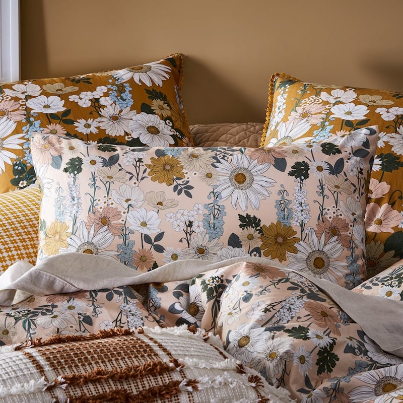Maggie Multi Quilt Cover Set