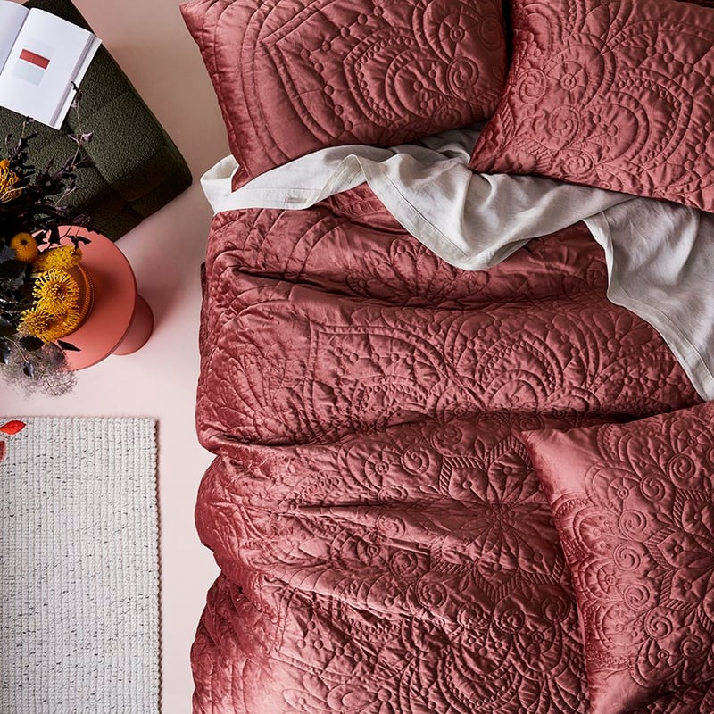 Nadia Velvet Quilted Rose Quilt Cover