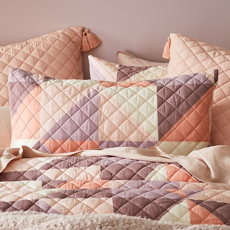 Roxy Quilted Quilt Cover