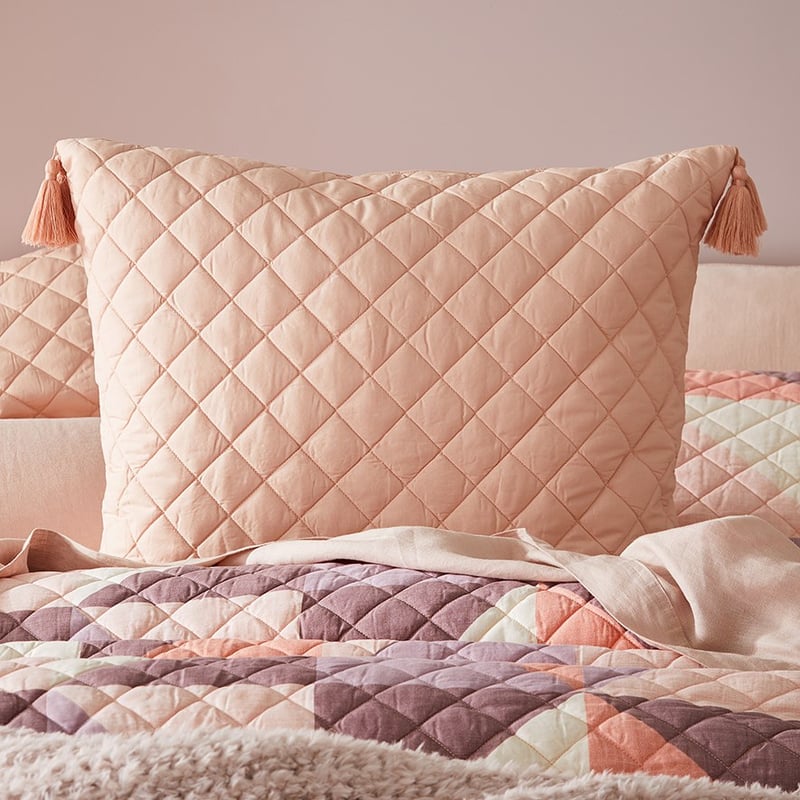 Roxy Quilted Quilt Cover