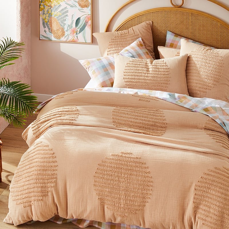 Kakadu Desert Peach Quilt Cover