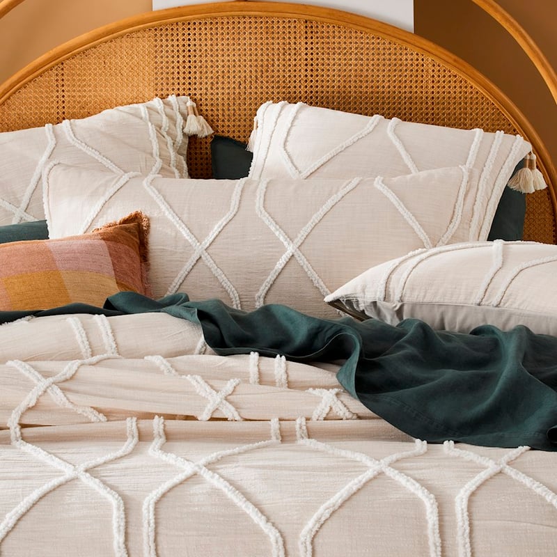 Toro Tufted Natural Quilt Cover