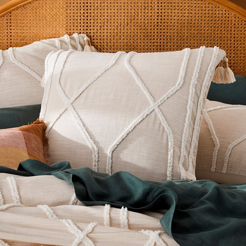 Toro Tufted Natural Quilt Cover