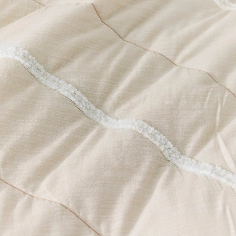 River Tufted Natural Quilted Quilt Cover