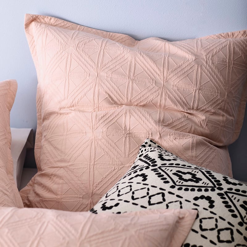 Villa Quilt Cover Blush