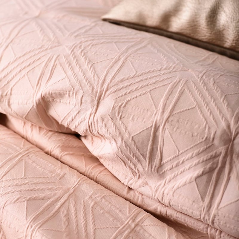 Villa Quilt Cover Blush