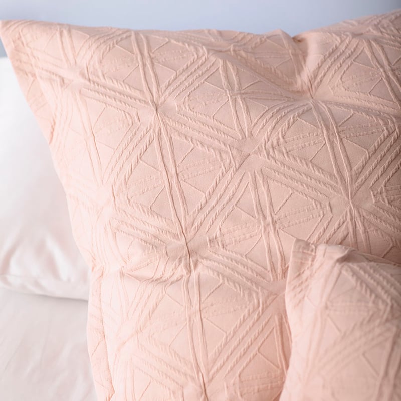 Villa Quilt Cover Blush