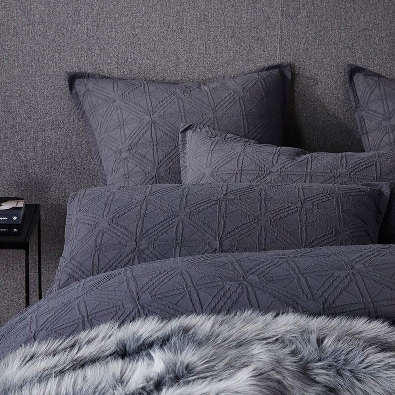 Villa Coal Quilt Cover