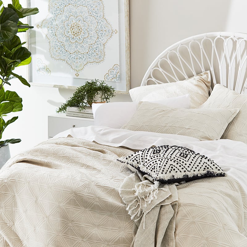 Villa Oatmeal Quilt Cover