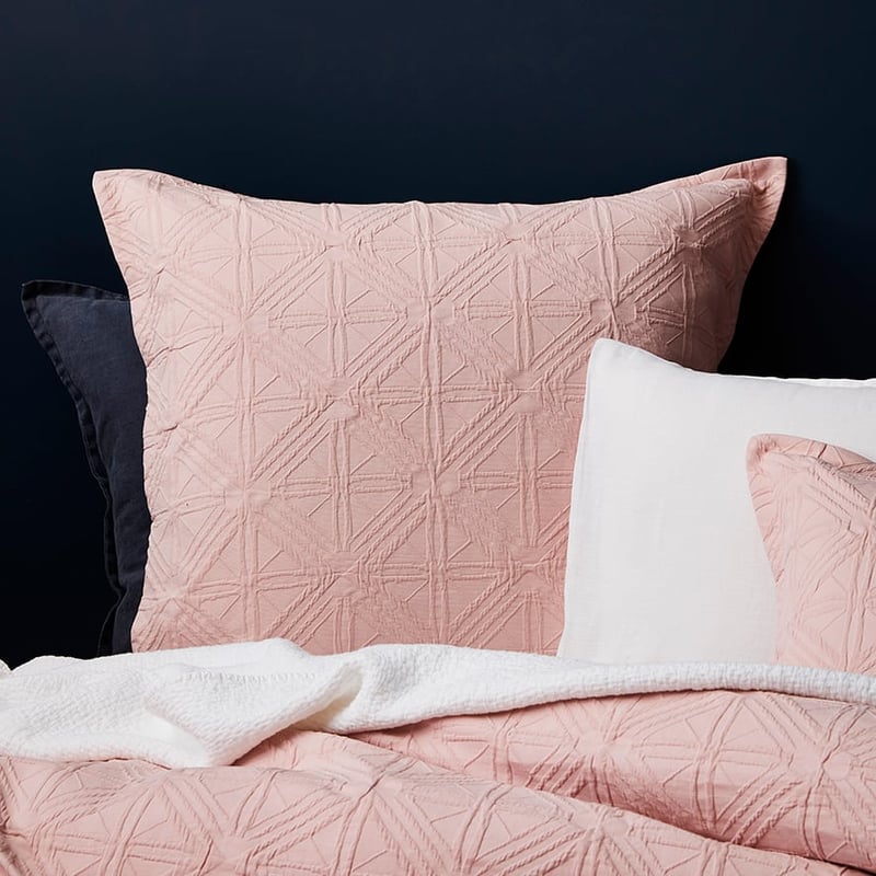 Villa Matelasse Quilt Cover Pink