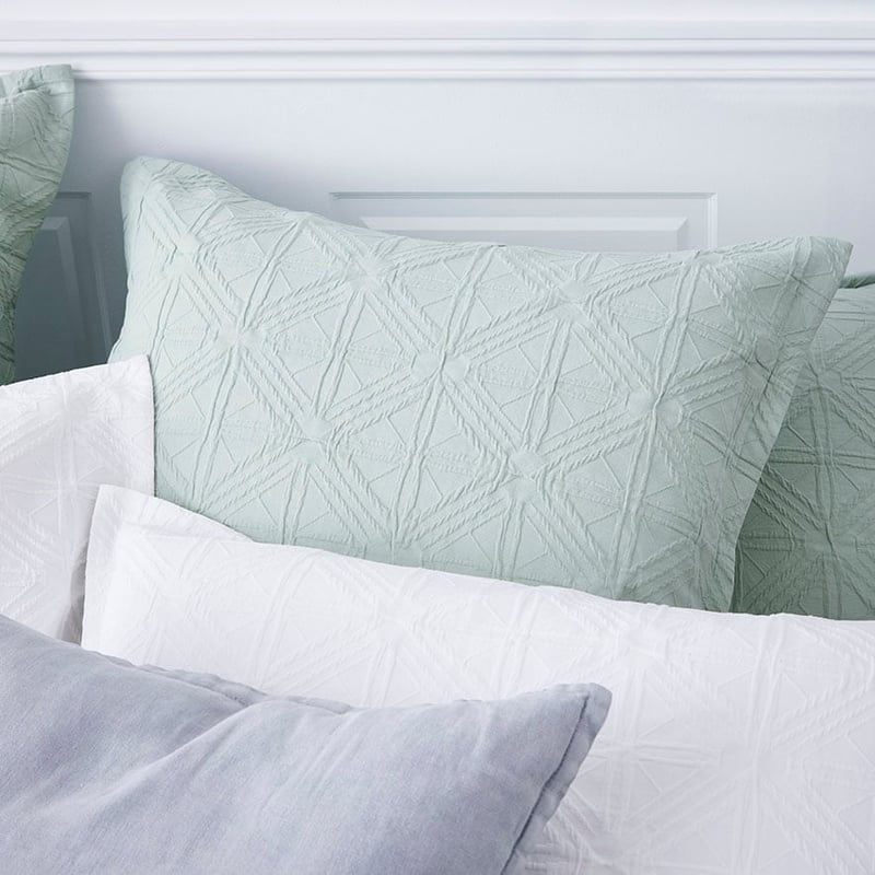 Villa Quilt Cover Subtle Green