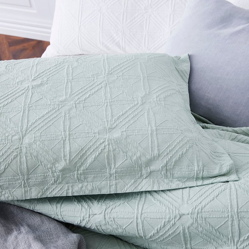 Villa Quilt Cover Subtle Green