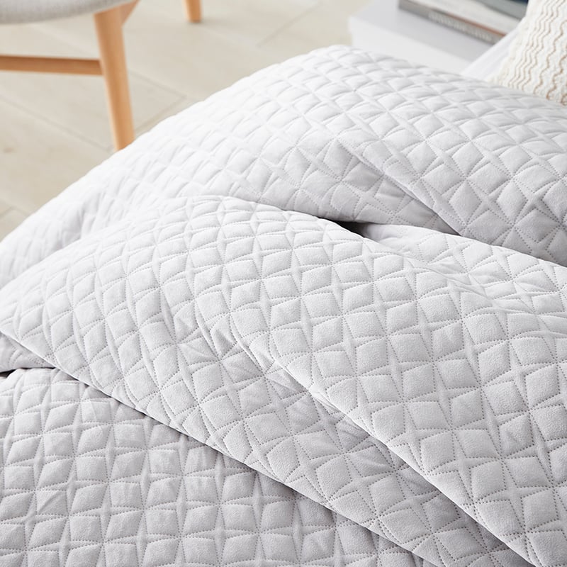 Duke Quilted Velvet Quilt Cover Silver