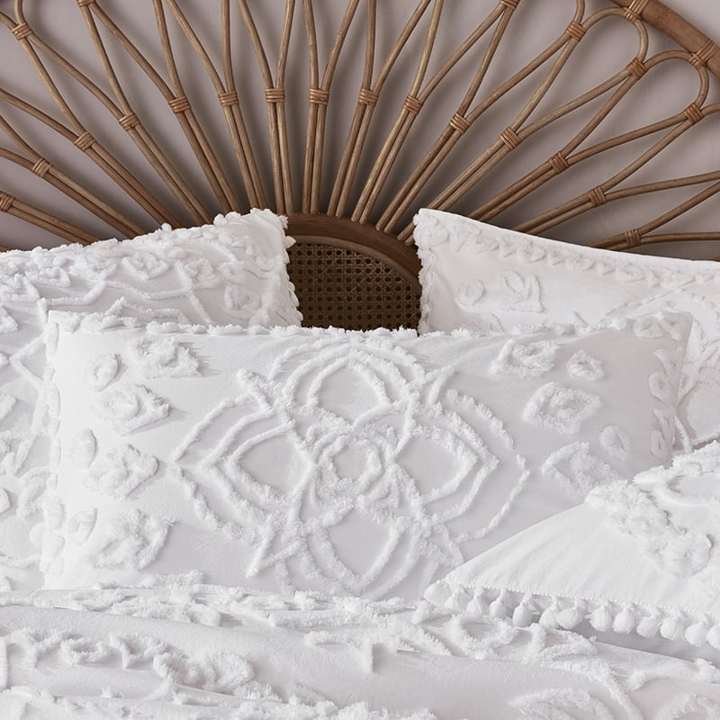 Nirvana White Quilt Cover