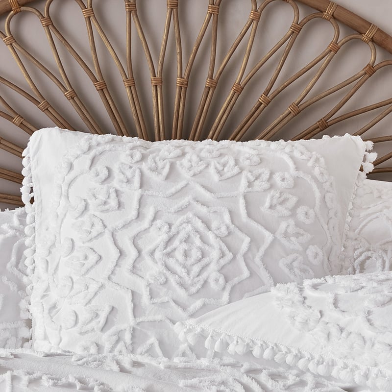 Nirvana White Quilt Cover