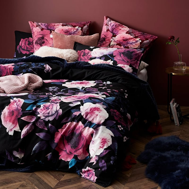 Wild Rose Quilt Cover Set Black