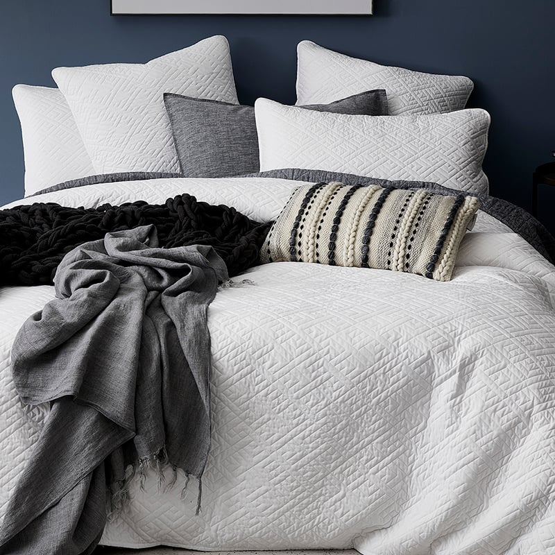 Saxon Quilted Quilt Cover White