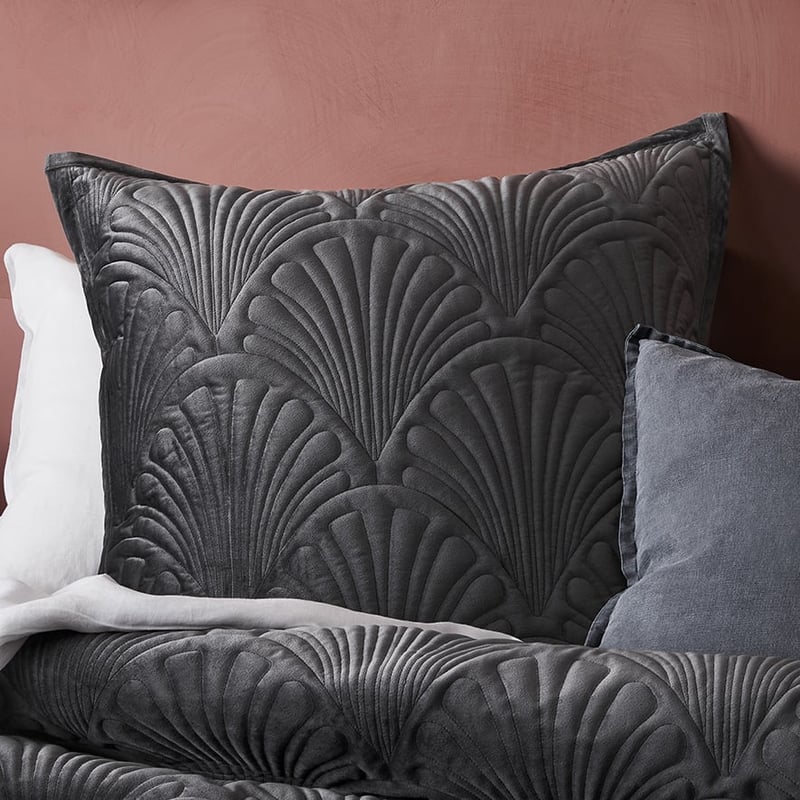 Lavaniya Quilted Velvet Quilt Cover in Shadow