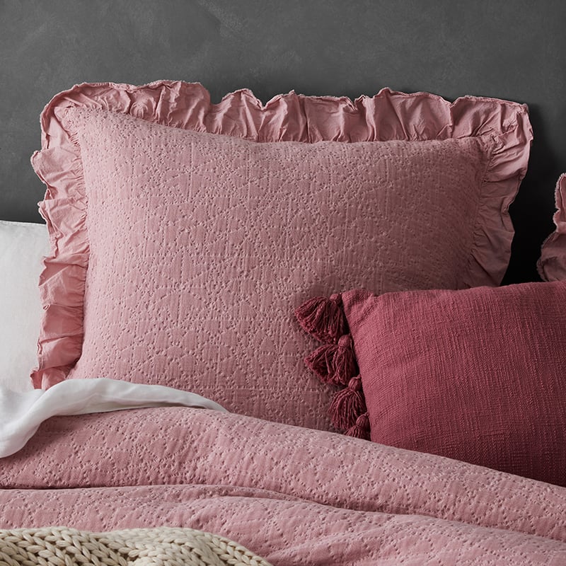 European Wanderlust Quilt Cover in Blossom