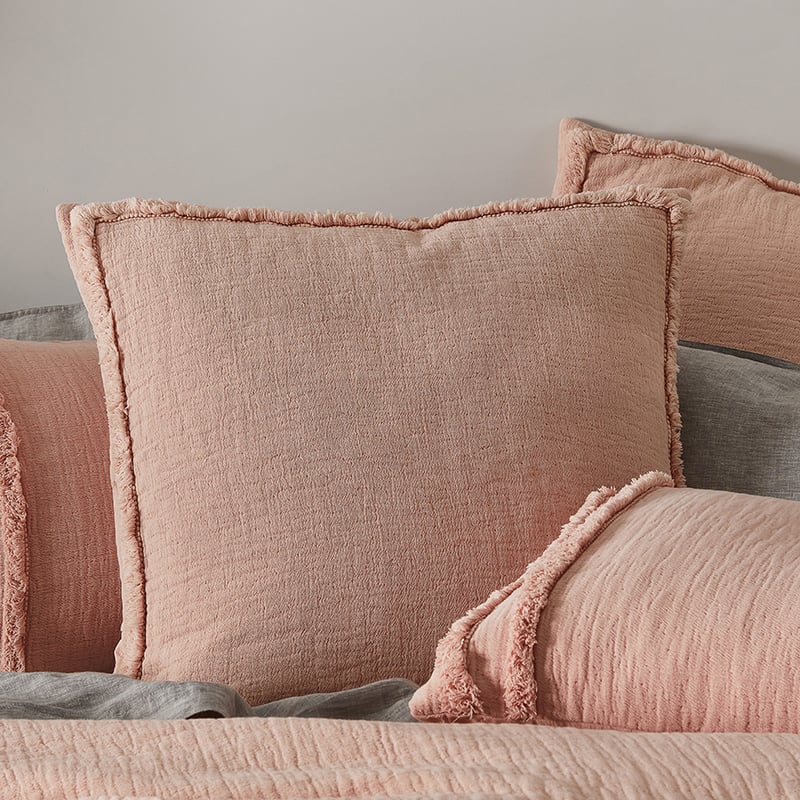 European Collection Cleo Peach Quilt Cover