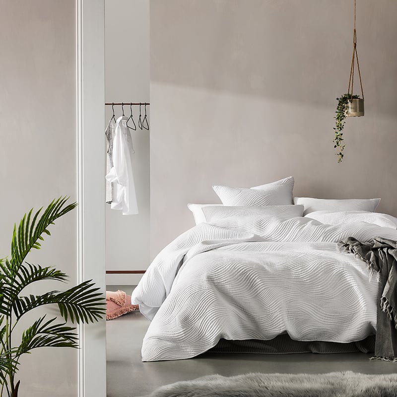 Ripple Quilted Quilt Cover White