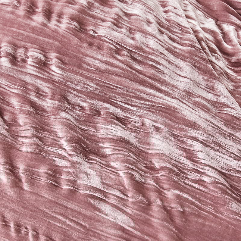 Crinkled Velvet Lotus Quilt Cover