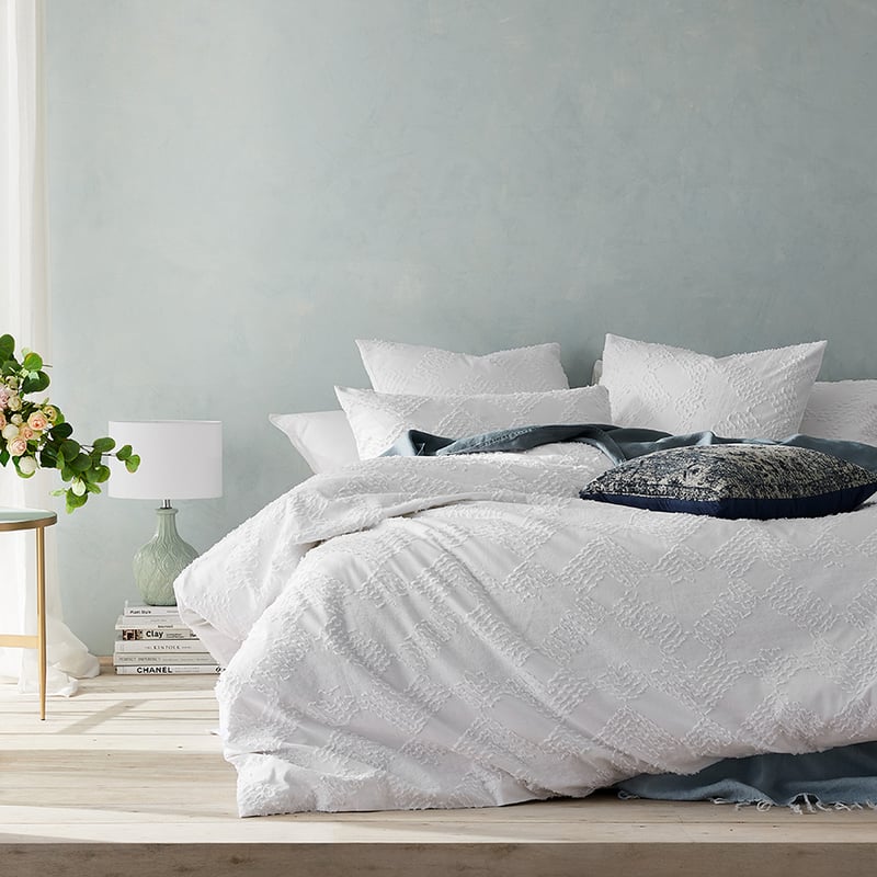 Basilica White Quilt Cover