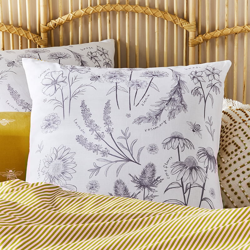 Queen Bee Mustard Quilt Cover Set