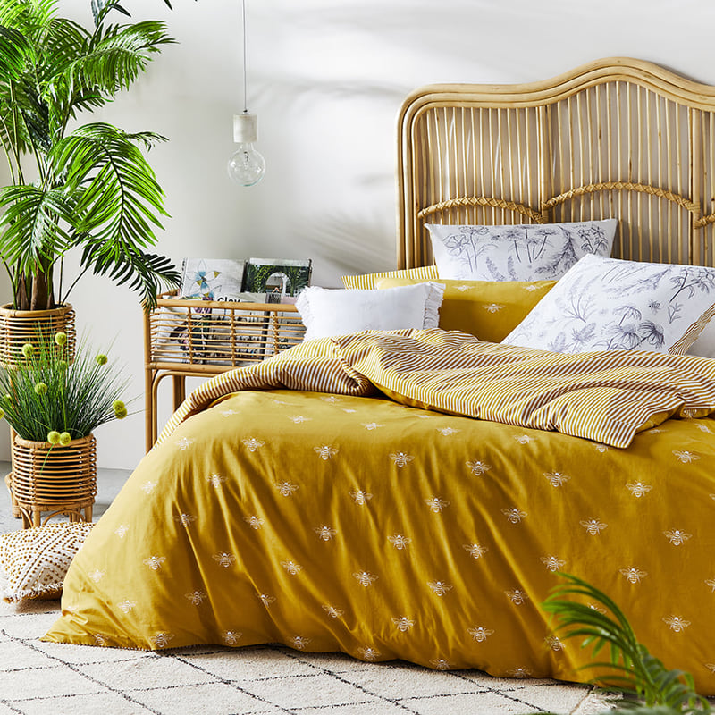 Queen Bee Mustard Quilt Cover Set