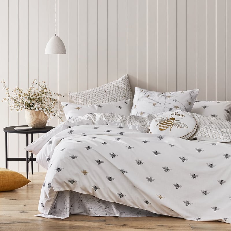 Queen Bee White Quilt Cover Set