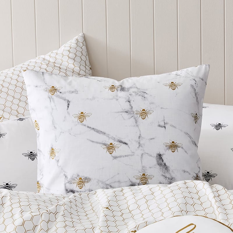 Queen Bee White Quilt Cover Set